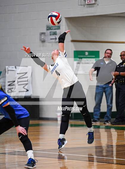 Thumbnail 3 in McMullen County vs Richards (UIL Volleyball 1A Region III Semifinal) photogallery.