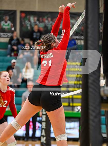 Thumbnail 2 in McMullen County vs Richards (UIL Volleyball 1A Region III Semifinal) photogallery.