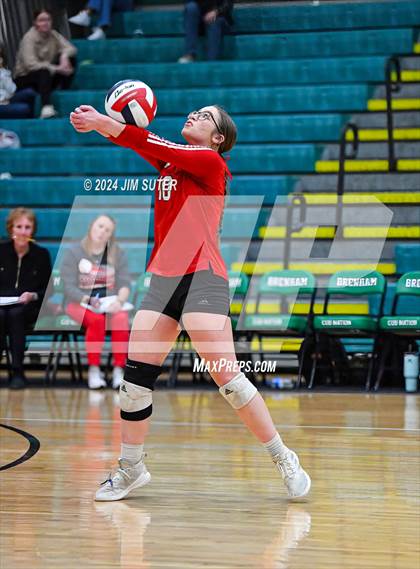 Thumbnail 2 in McMullen County vs Richards (UIL Volleyball 1A Region III Semifinal) photogallery.