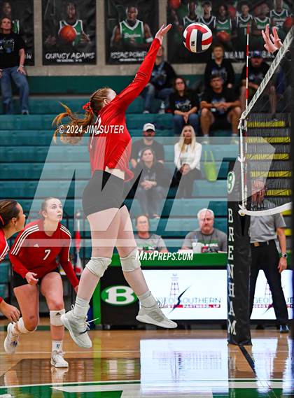 Thumbnail 2 in McMullen County vs Richards (UIL Volleyball 1A Region III Semifinal) photogallery.