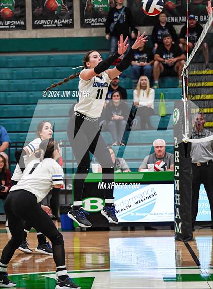 Thumbnail 3 in McMullen County vs Richards (UIL Volleyball 1A Region III Semifinal) photogallery.
