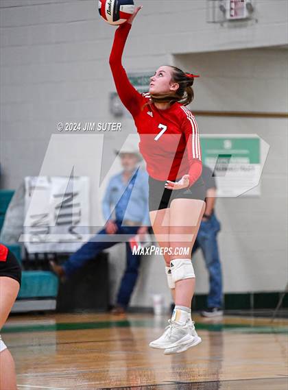 Thumbnail 2 in McMullen County vs Richards (UIL Volleyball 1A Region III Semifinal) photogallery.