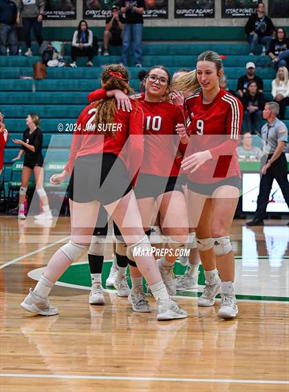 Thumbnail 3 in McMullen County vs Richards (UIL Volleyball 1A Region III Semifinal) photogallery.