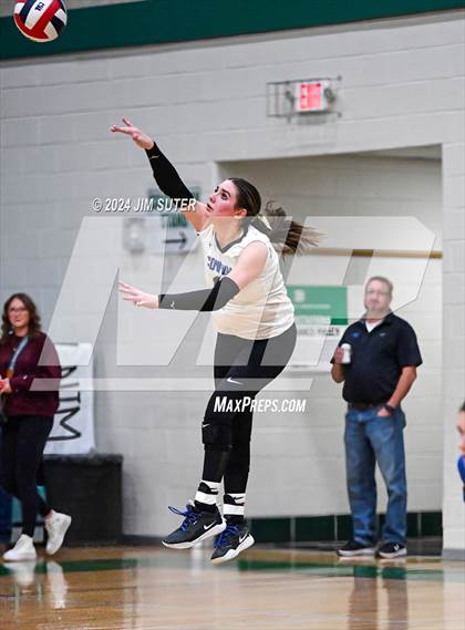 Thumbnail 3 in McMullen County vs Richards (UIL Volleyball 1A Region III Semifinal) photogallery.