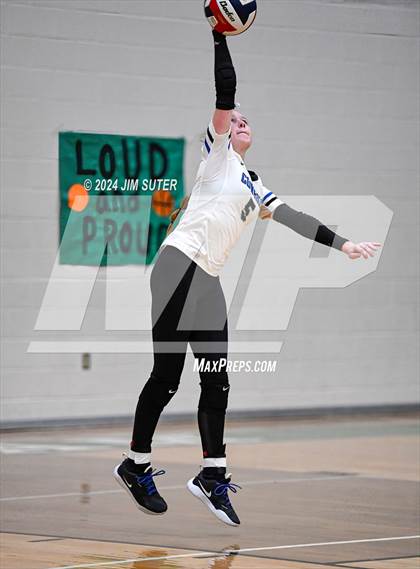 Thumbnail 3 in McMullen County vs Richards (UIL Volleyball 1A Region III Semifinal) photogallery.