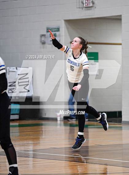 Thumbnail 2 in McMullen County vs Richards (UIL Volleyball 1A Region III Semifinal) photogallery.