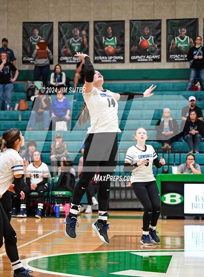 Thumbnail 1 in McMullen County vs Richards (UIL Volleyball 1A Region III Semifinal) photogallery.
