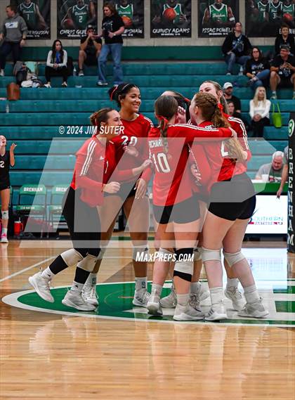 Thumbnail 2 in McMullen County vs Richards (UIL Volleyball 1A Region III Semifinal) photogallery.
