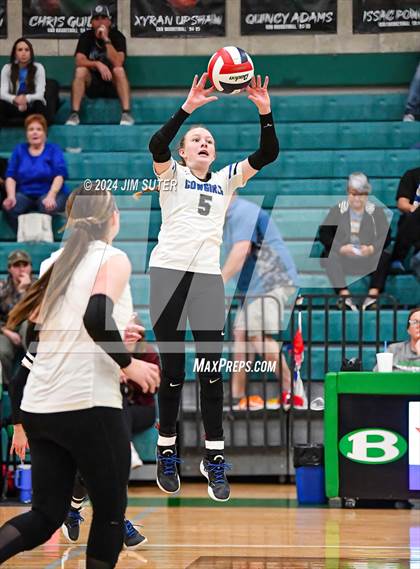 Thumbnail 3 in McMullen County vs Richards (UIL Volleyball 1A Region III Semifinal) photogallery.