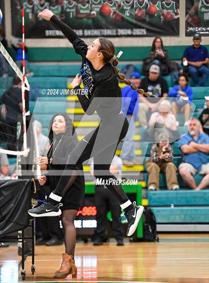 Thumbnail 2 in McMullen County vs Richards (UIL Volleyball 1A Region III Semifinal) photogallery.