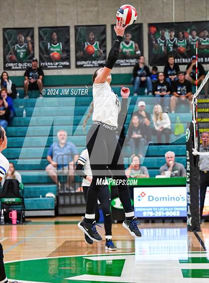 Thumbnail 3 in McMullen County vs Richards (UIL Volleyball 1A Region III Semifinal) photogallery.