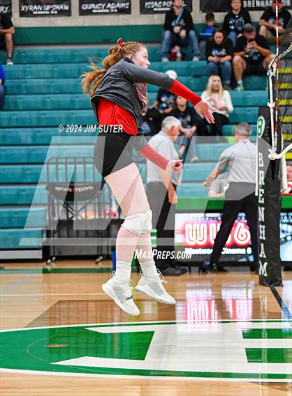 Thumbnail 2 in McMullen County vs Richards (UIL Volleyball 1A Region III Semifinal) photogallery.