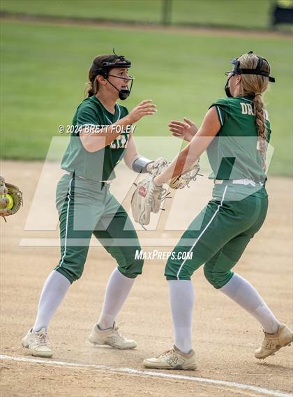 Thumbnail 3 in Lincoln Southeast vs. Gretna photogallery.