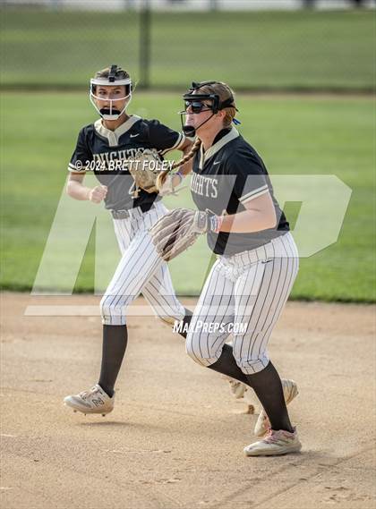 Thumbnail 3 in Lincoln Southeast vs. Gretna photogallery.
