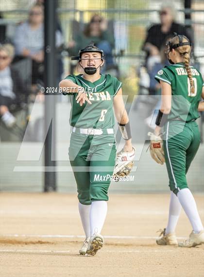 Thumbnail 3 in Lincoln Southeast vs. Gretna photogallery.