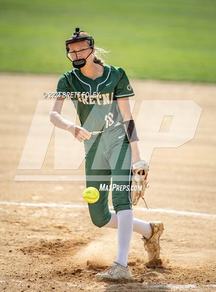 Thumbnail 1 in Lincoln Southeast vs. Gretna photogallery.