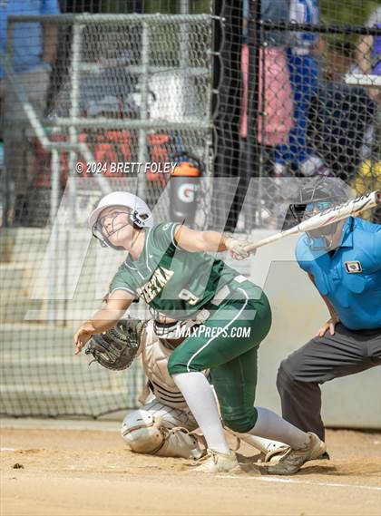 Thumbnail 1 in Lincoln Southeast vs. Gretna photogallery.