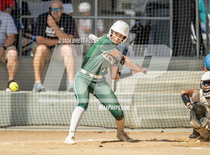 Thumbnail 1 in Lincoln Southeast vs. Gretna photogallery.