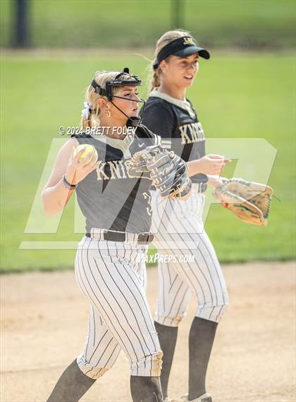 Thumbnail 3 in Lincoln Southeast vs. Gretna photogallery.