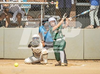 Thumbnail 1 in Lincoln Southeast vs. Gretna photogallery.