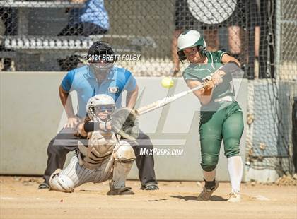 Thumbnail 3 in Lincoln Southeast vs. Gretna photogallery.