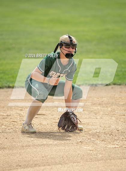 Thumbnail 1 in Lincoln Southeast vs. Gretna photogallery.