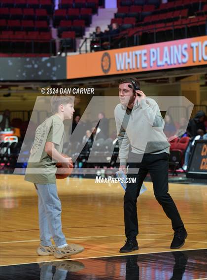 Thumbnail 3 in Rye vs. White Plains (Slam Dunk Showcase) photogallery.