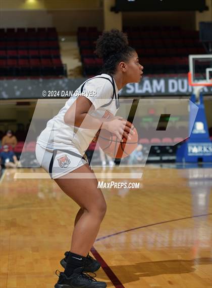 Thumbnail 3 in Rye vs. White Plains (Slam Dunk Showcase) photogallery.