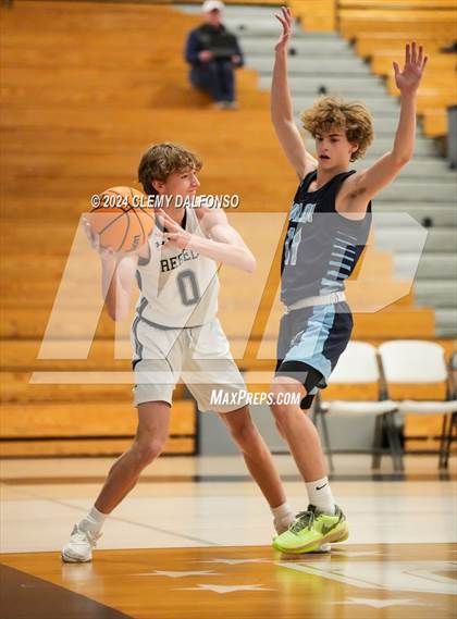 Thumbnail 1 in Valor Christian @ Columbine photogallery.