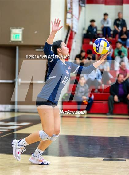Thumbnail 2 in Glendale vs Chatsworth (CIF State Division 4 Regional Finals) photogallery.