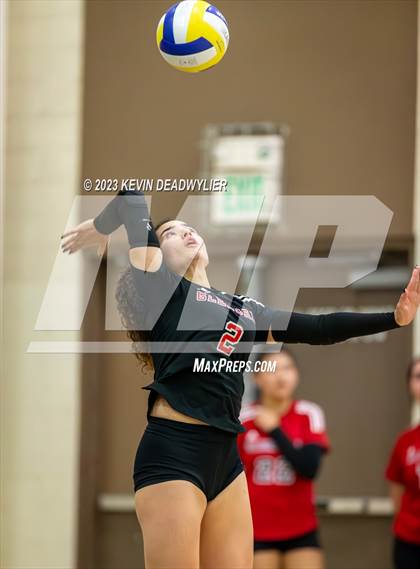 Thumbnail 2 in Glendale vs Chatsworth (CIF State Division 4 Regional Finals) photogallery.