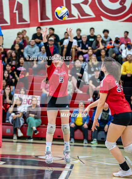 Thumbnail 1 in Glendale vs Chatsworth (CIF State Division 4 Regional Finals) photogallery.