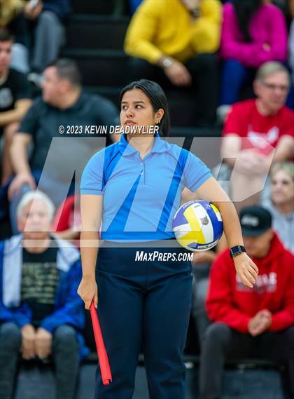 Thumbnail 3 in Glendale vs Chatsworth (CIF State Division 4 Regional Finals) photogallery.