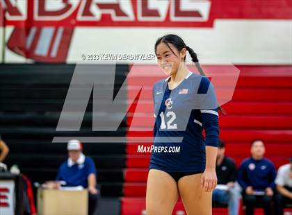 Thumbnail 2 in Glendale vs Chatsworth (CIF State Division 4 Regional Finals) photogallery.