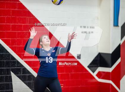 Thumbnail 1 in Glendale vs Chatsworth (CIF State Division 4 Regional Finals) photogallery.