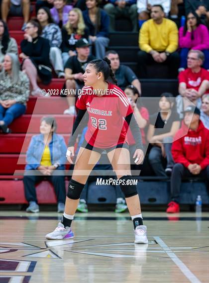 Thumbnail 3 in Glendale vs Chatsworth (CIF State Division 4 Regional Finals) photogallery.