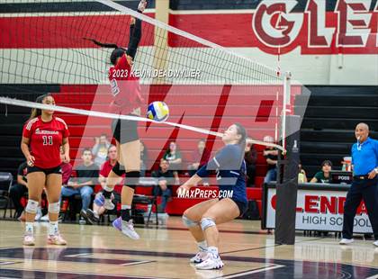 Thumbnail 2 in Glendale vs Chatsworth (CIF State Division 4 Regional Finals) photogallery.