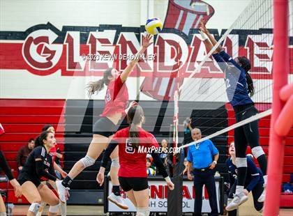 Thumbnail 2 in Glendale vs Chatsworth (CIF State Division 4 Regional Finals) photogallery.