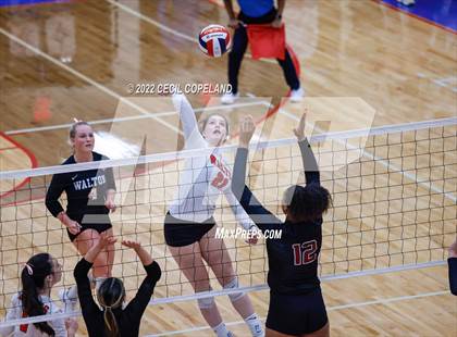 Thumbnail 3 in Lambert vs. Walton (GHSA 7A Semifinal) photogallery.