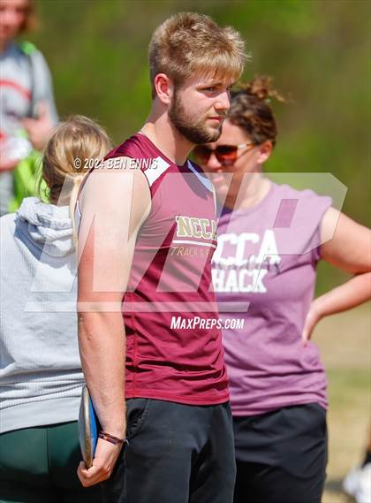 Thumbnail 3 in Daniel Roberts Invite (Discus Throw) photogallery.
