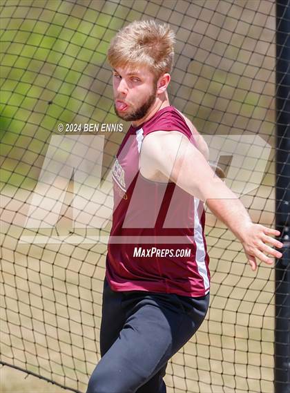 Thumbnail 2 in Daniel Roberts Invite (Discus Throw) photogallery.