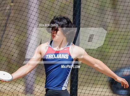 Thumbnail 2 in Daniel Roberts Invite (Discus Throw) photogallery.