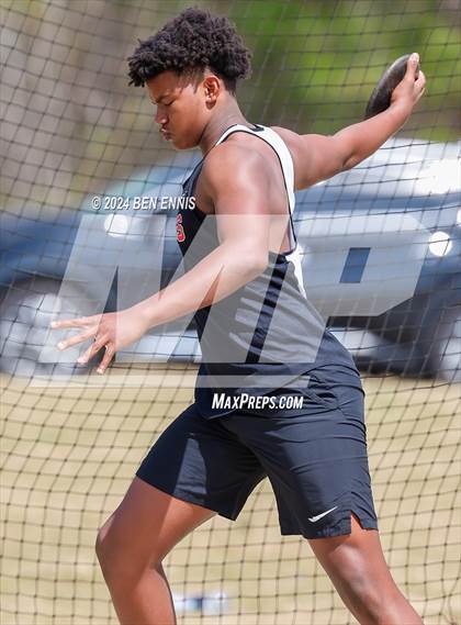 Thumbnail 3 in Daniel Roberts Invite (Discus Throw) photogallery.
