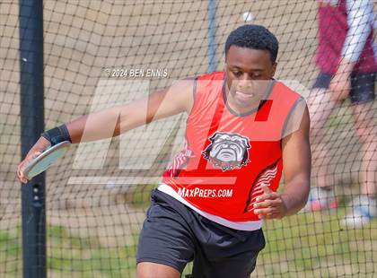 Thumbnail 2 in Daniel Roberts Invite (Discus Throw) photogallery.