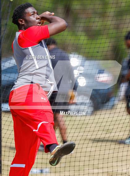 Thumbnail 2 in Daniel Roberts Invite (Discus Throw) photogallery.