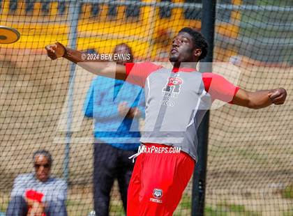 Thumbnail 1 in Daniel Roberts Invite (Discus Throw) photogallery.