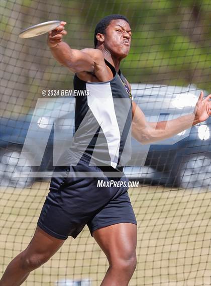 Thumbnail 3 in Daniel Roberts Invite (Discus Throw) photogallery.