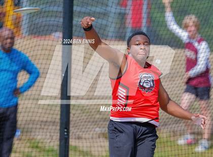 Thumbnail 2 in Daniel Roberts Invite (Discus Throw) photogallery.
