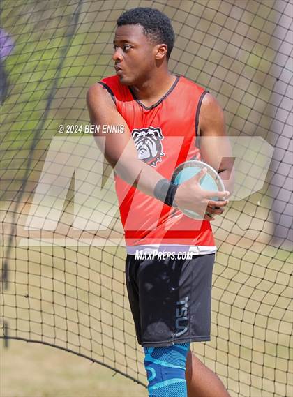 Thumbnail 2 in Daniel Roberts Invite (Discus Throw) photogallery.
