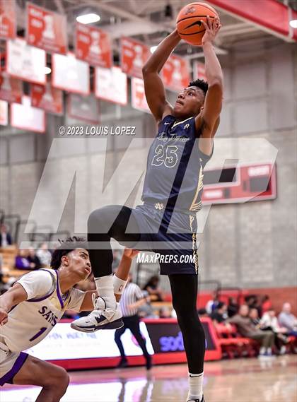 Thumbnail 3 in St. Augustine vs. Notre Dame (SO) (Nike Extravaganza) photogallery.